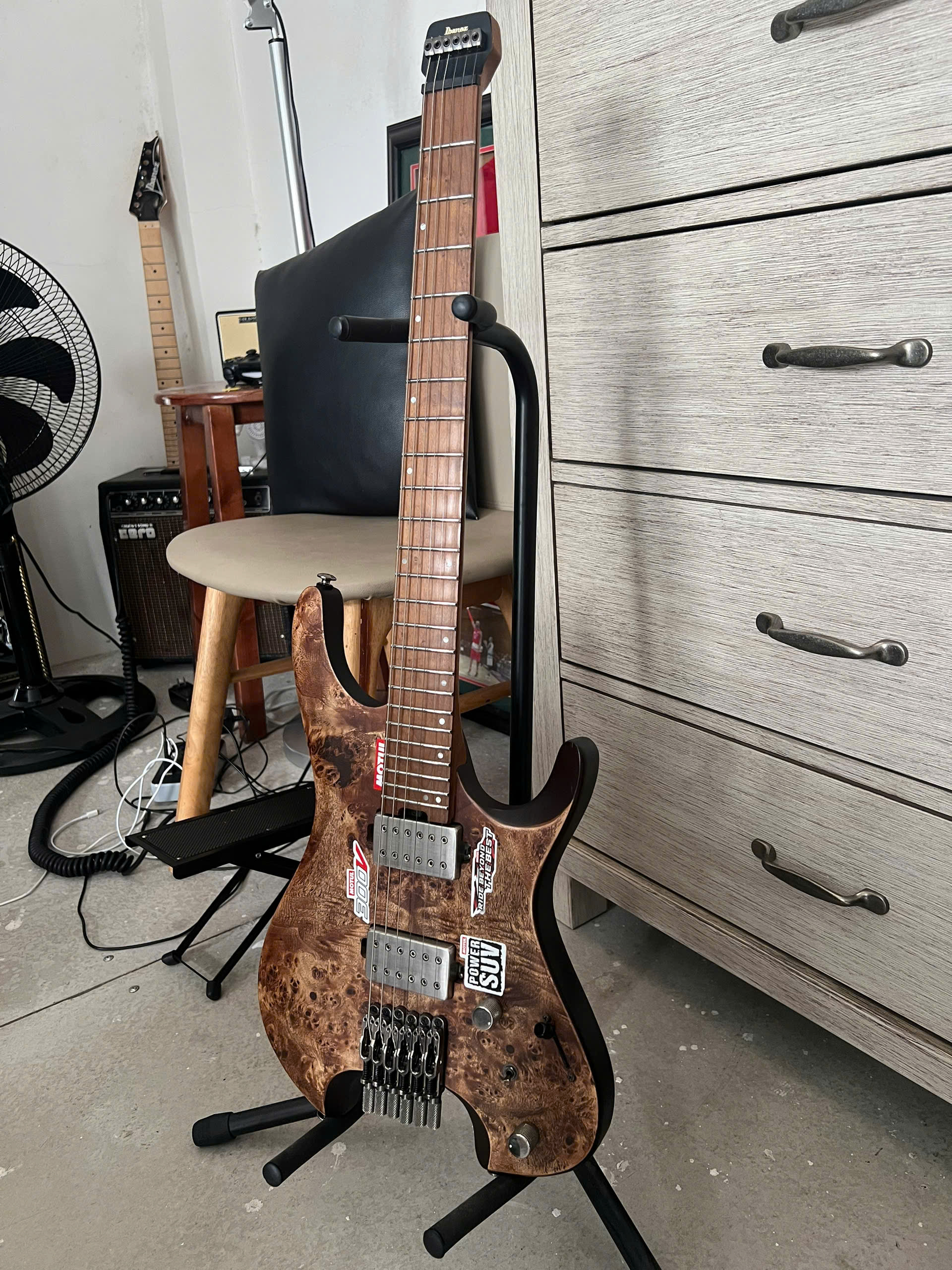 Guitar iBanez Headless